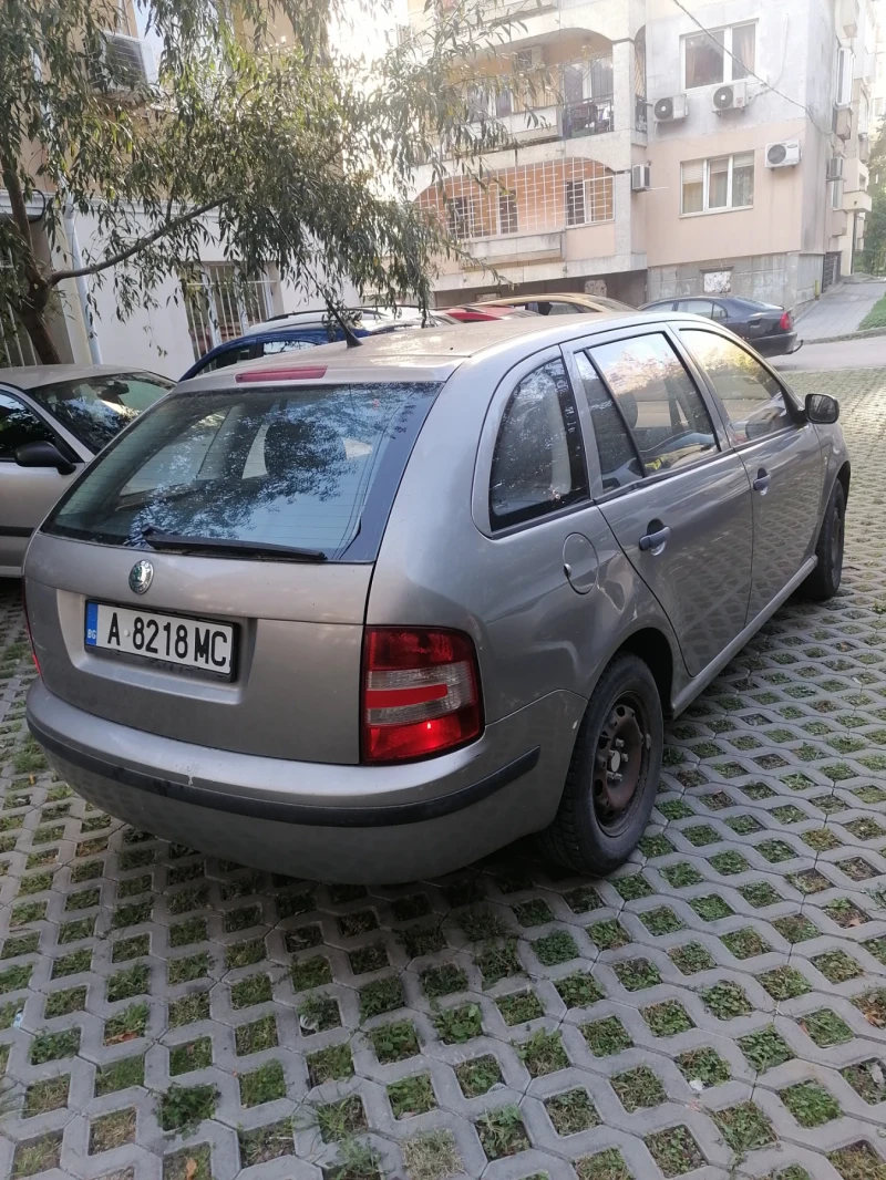 Skoda Fabia, снимка 5 - Автомобили и джипове - 47687289