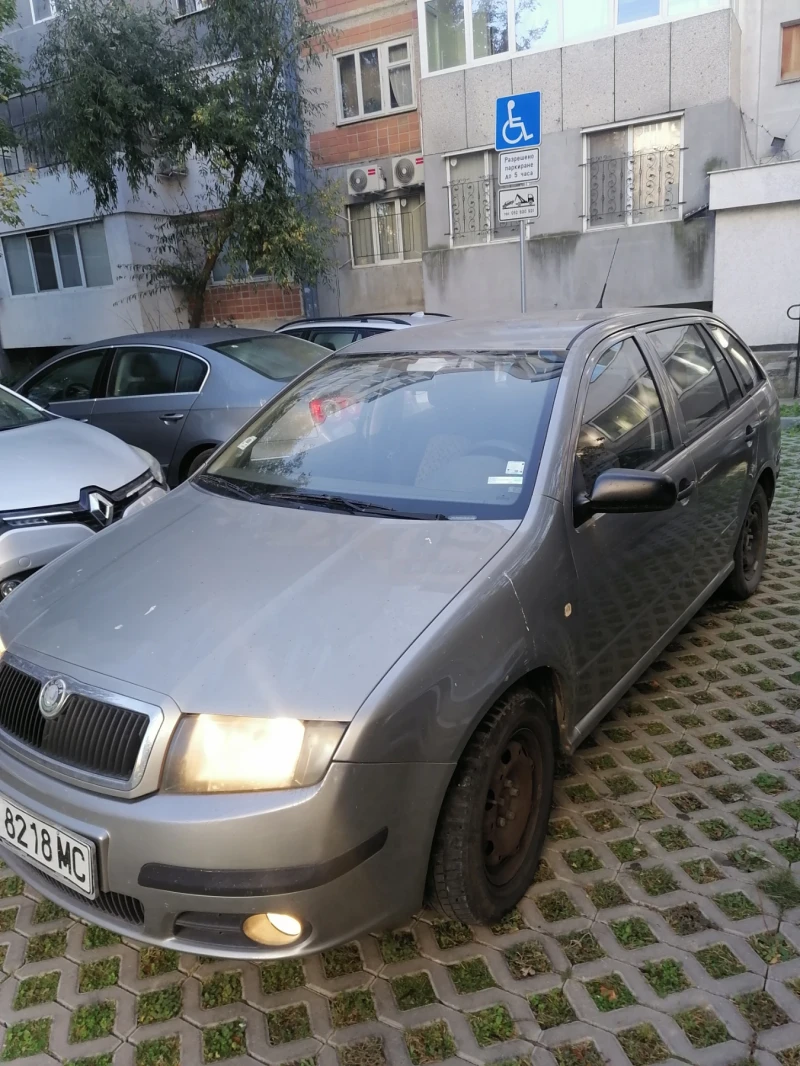 Skoda Fabia, снимка 2 - Автомобили и джипове - 47687289