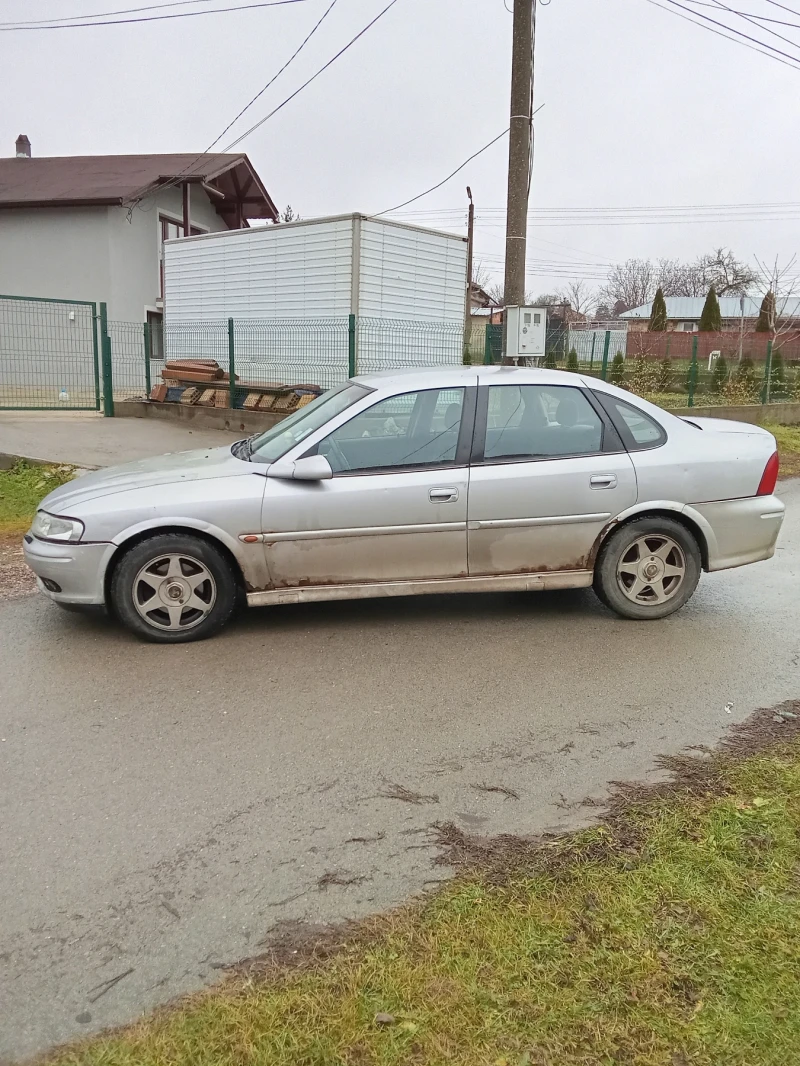 Opel Vectra B, снимка 5 - Автомобили и джипове - 48267309