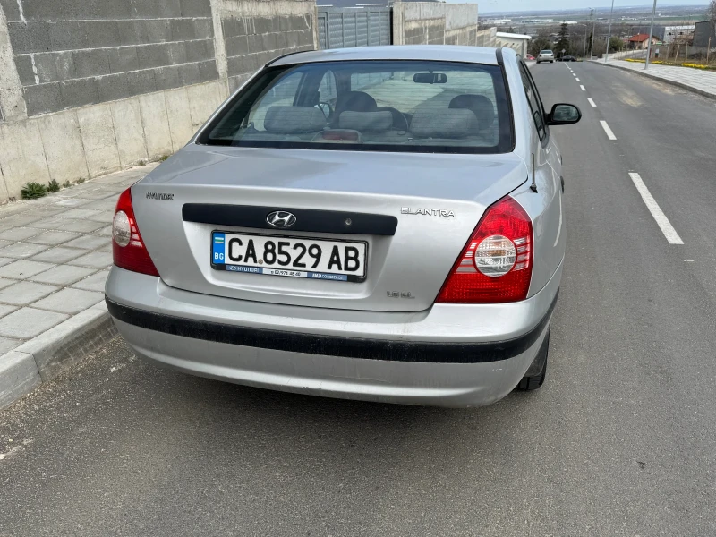 Hyundai Elantra, снимка 5 - Автомобили и джипове - 49596898