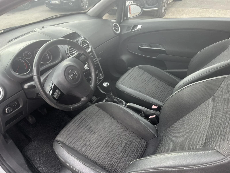 Opel Corsa 1.3 GAS/BENZ, снимка 15 - Автомобили и джипове - 50403476