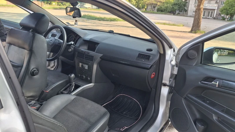 Opel Astra, снимка 12 - Автомобили и джипове - 52429932