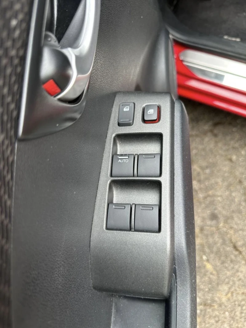 Honda Jazz 1.4 i-VTEC Facelift Comfort 59 000 km., снимка 8 - Автомобили и джипове - 51291610