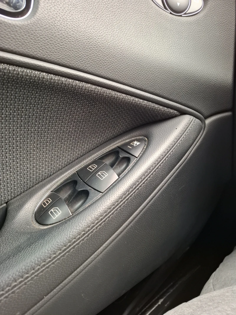 Mercedes-Benz CLS 350, снимка 11 - Автомобили и джипове - 52539792