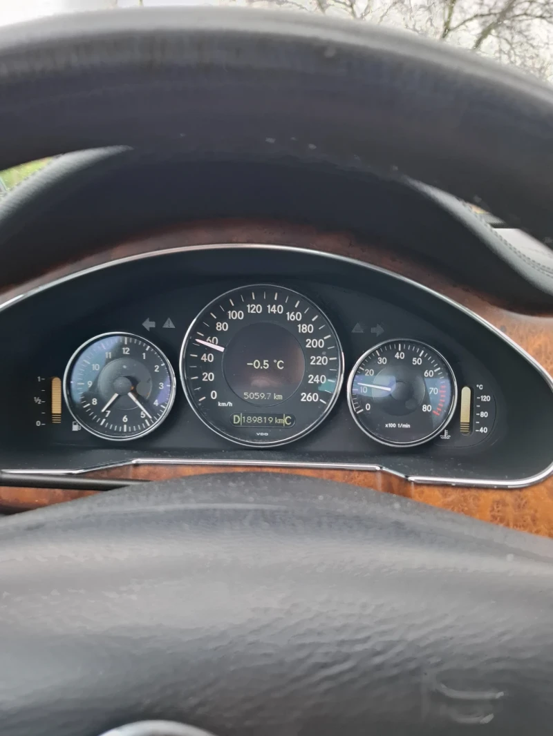 Mercedes-Benz CLS 350, снимка 4 - Автомобили и джипове - 52539792