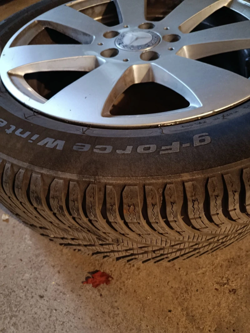 Mercedes-Benz C 200, снимка 13 - Автомобили и джипове - 51843372