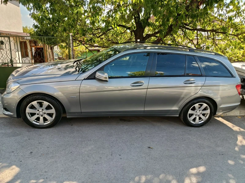Mercedes-Benz C 200, снимка 4 - Автомобили и джипове - 51843372