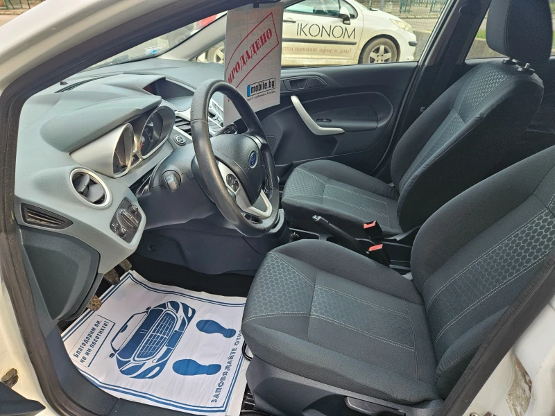 Ford Fiesta 1.4 Keyless TITANIUM , снимка 9 - Автомобили и джипове - 52972646