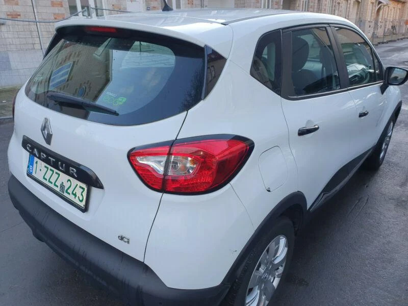 Renault Captur, снимка 7 - Автомобили и джипове - 32669205