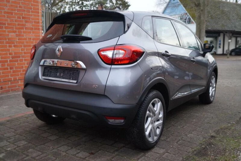 Renault Captur, снимка 3 - Автомобили и джипове - 32669205