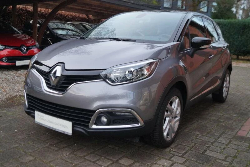 Renault Captur, снимка 13 - Автомобили и джипове - 32669205