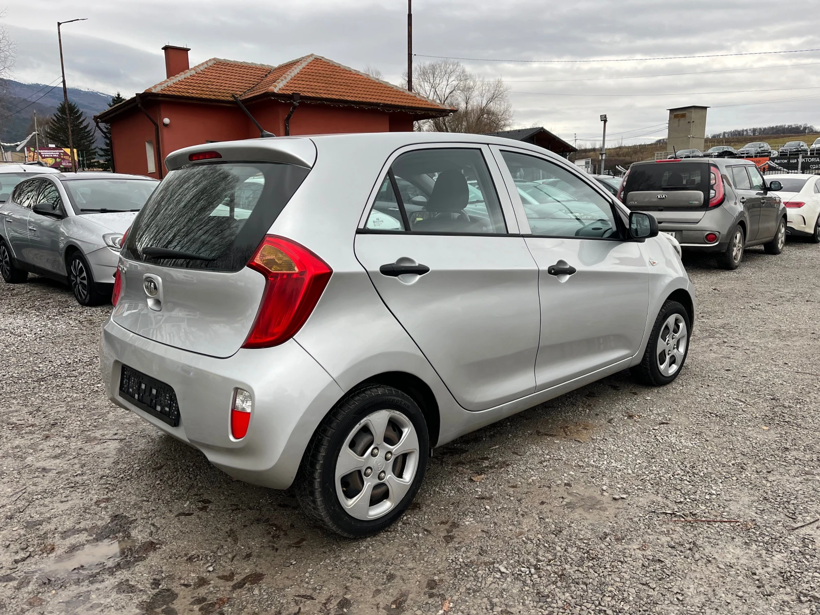 Kia Picanto 1.0I - изображение 4