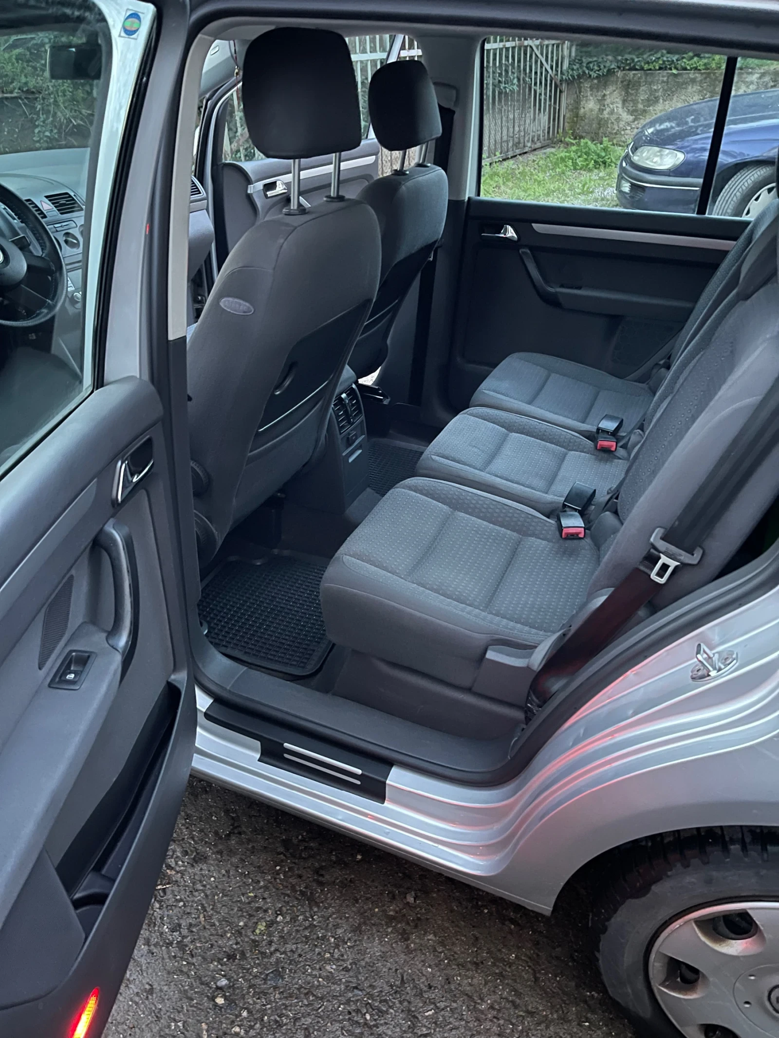 VW Touran  - изображение 10