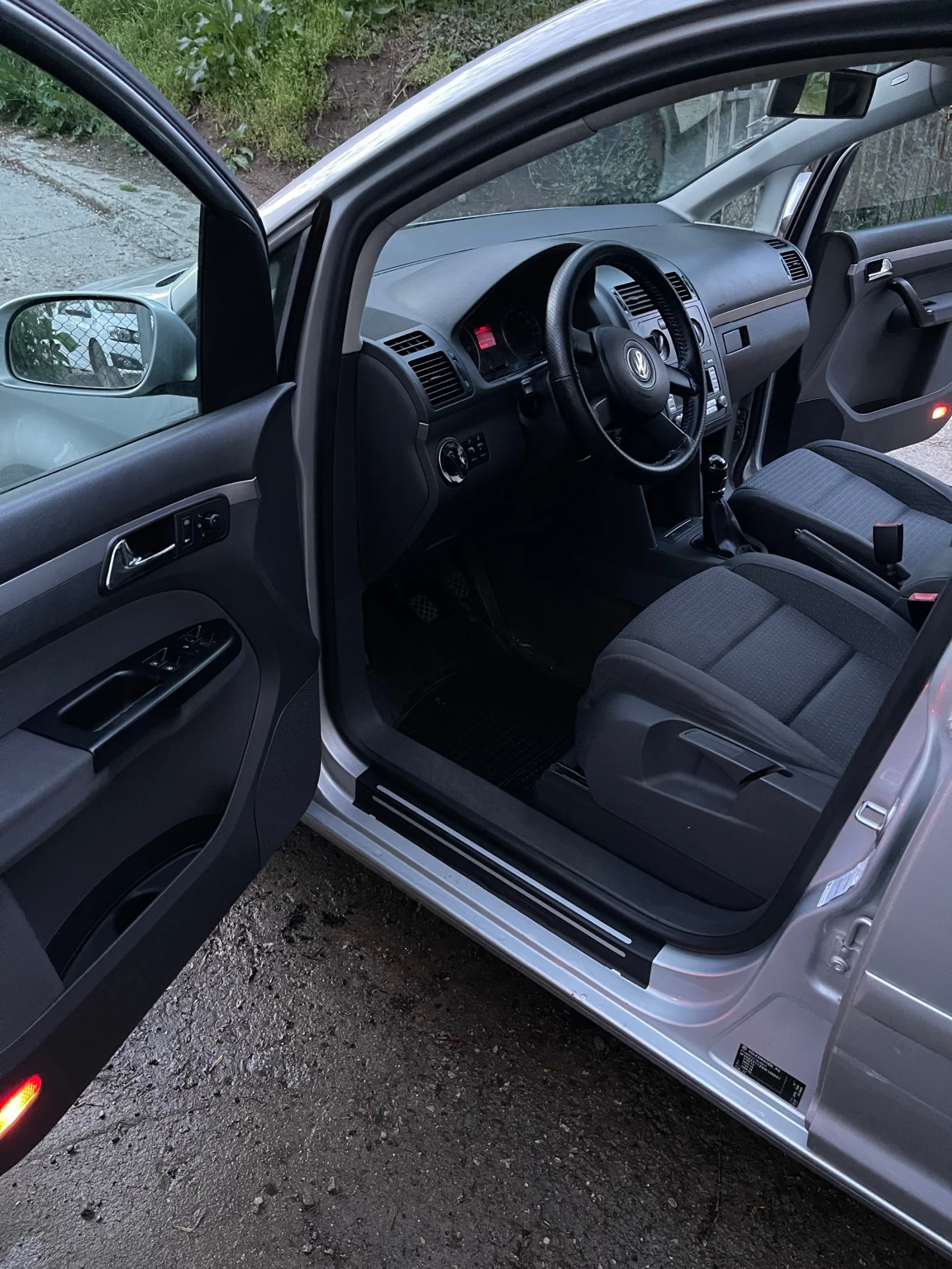 VW Touran  - изображение 9