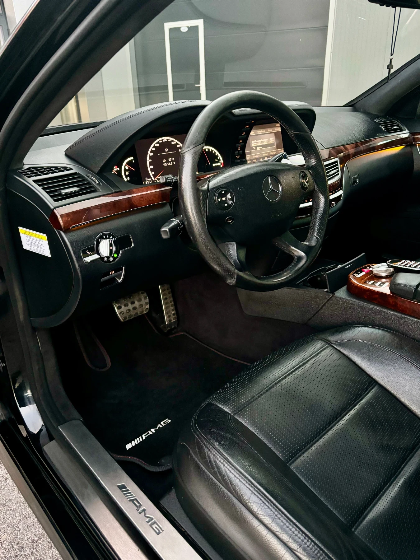 Mercedes-Benz S 63 AMG  - изображение 10