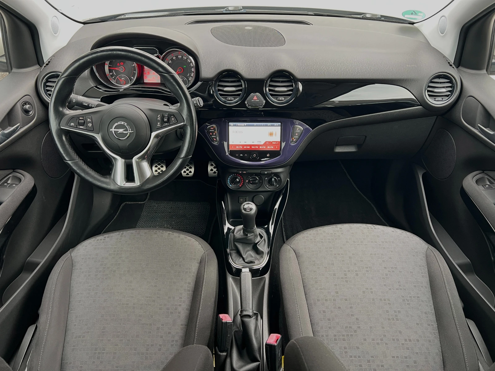 Opel Adam 1.4i EcoTec EURO 5A Подгрев волан и седалки Навига - изображение 7