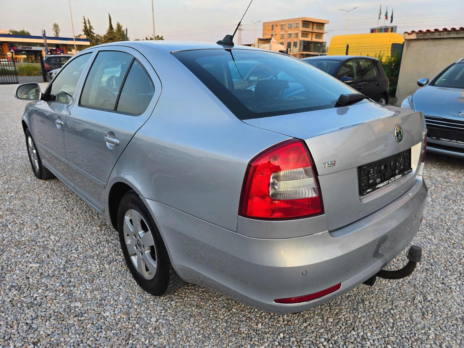 Skoda Octavia 1.8TSI 6-Скорости/Обслужен/ - изображение 2