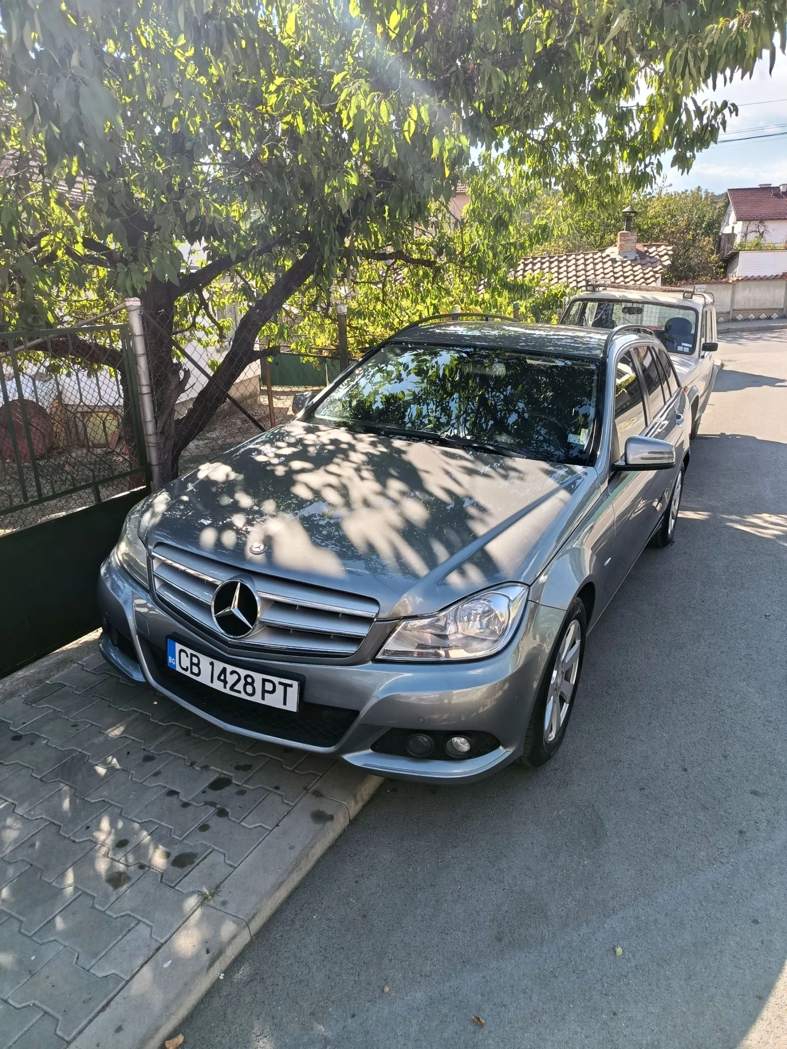 Mercedes-Benz C 200  - изображение 2
