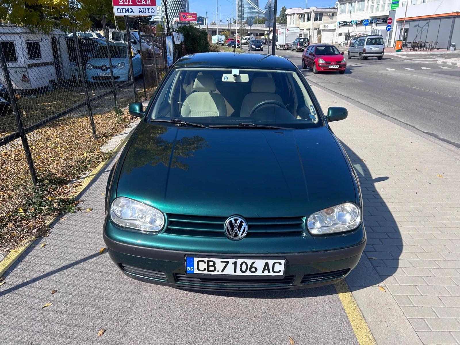VW Golf 4 1.6 GAS/BENZ AUTOMATIC 88хил.км!!! - изображение 2