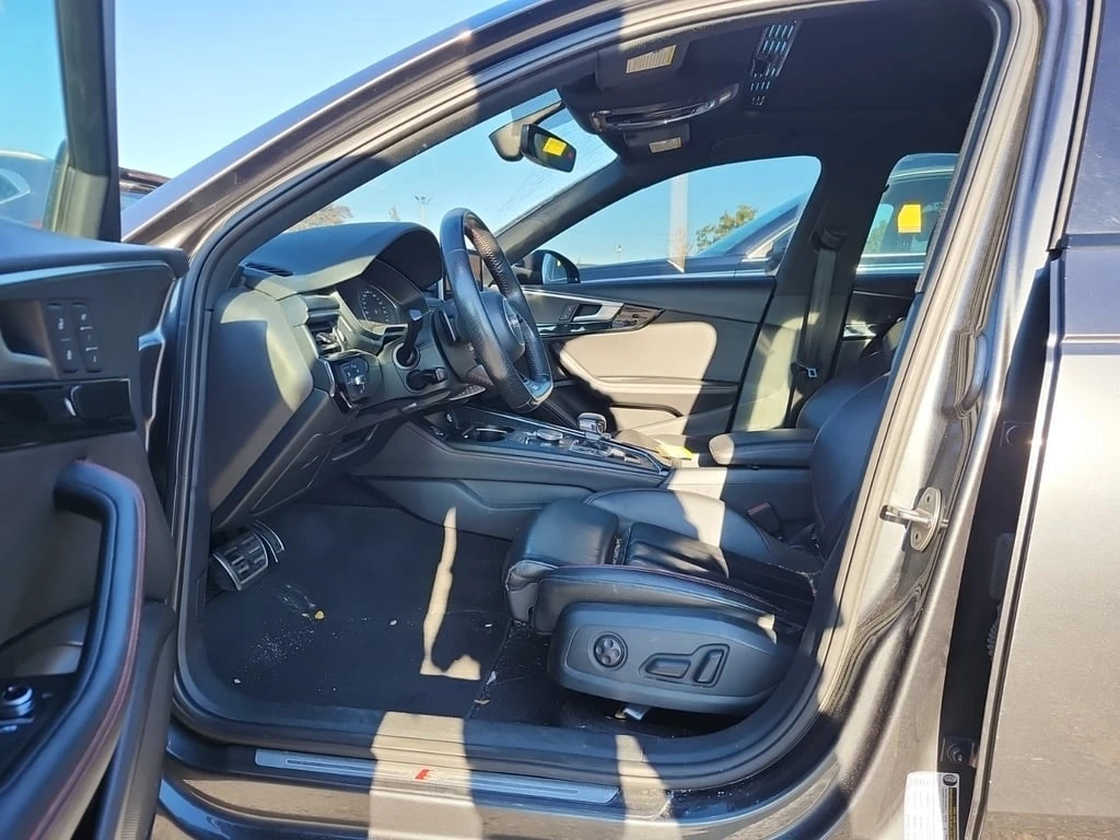 Audi A4 * PROGRESSIV * CARFAX *    | Mobile.bg   5