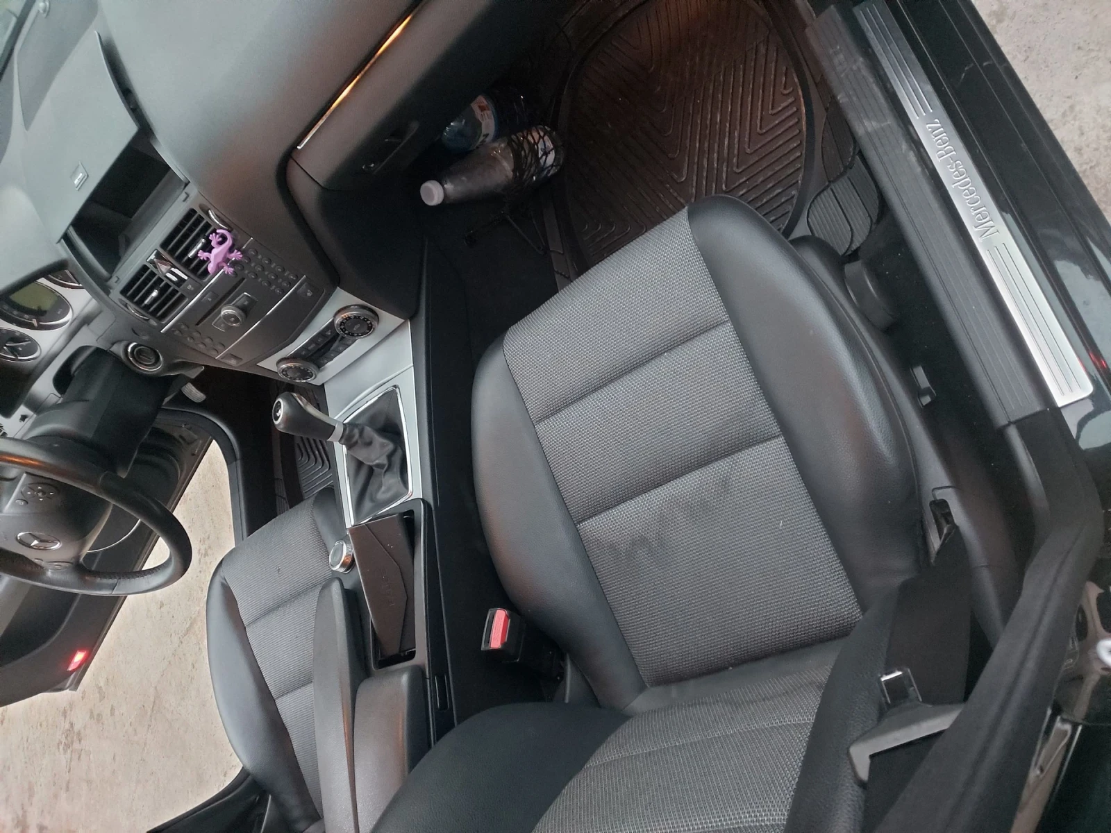 Mercedes-Benz C 220, снимка 10 - Автомобили и джипове - 53865759