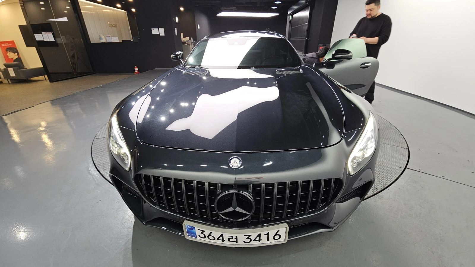Mercedes-Benz AMG GT 4.0* V8* BI-TURBO* BURMESTER* , снимка 5 - Автомобили и джипове - 54370309