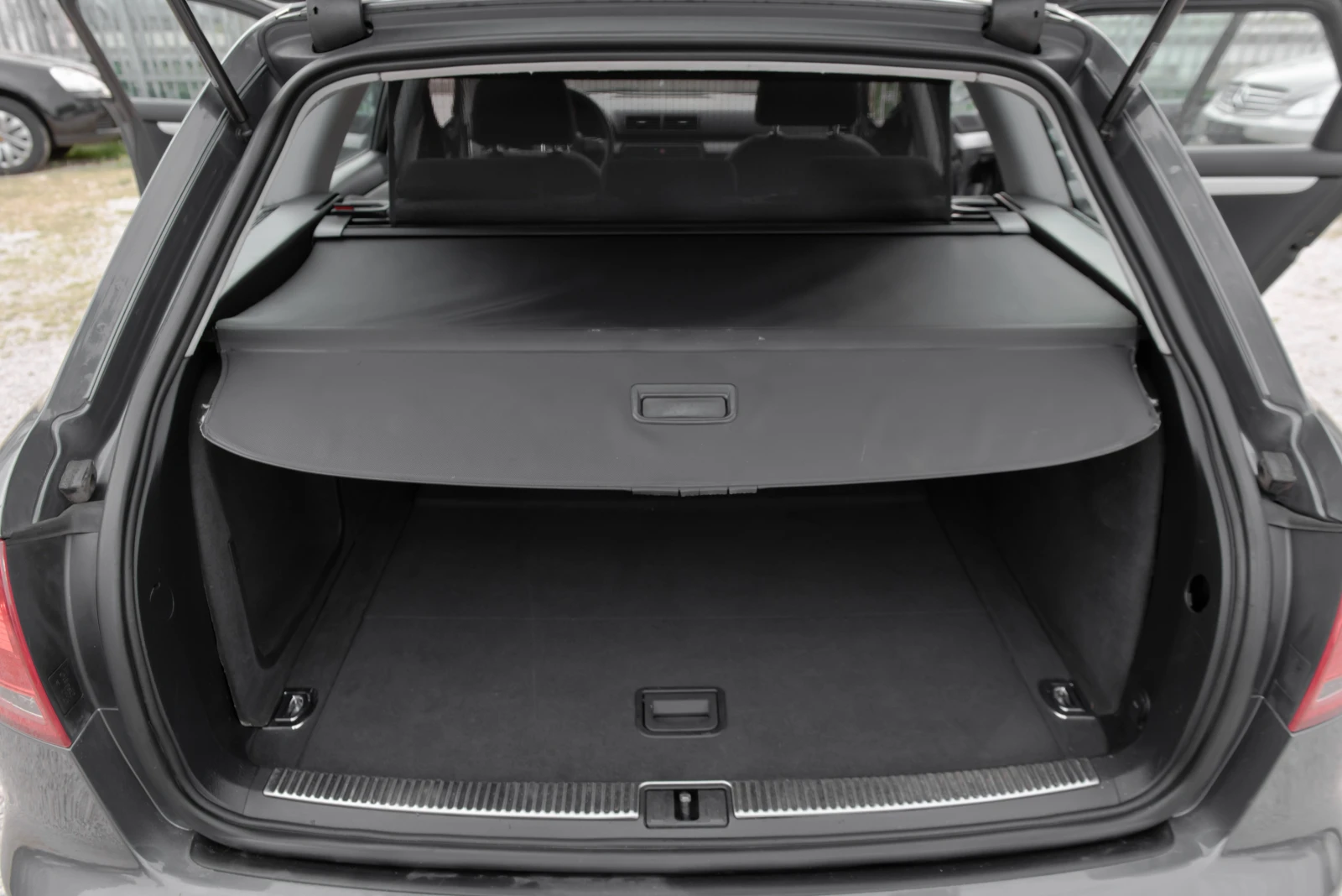 Audi A4 1.9tdi 116ks 6sk., снимка 16 - Автомобили и джипове - 54612666