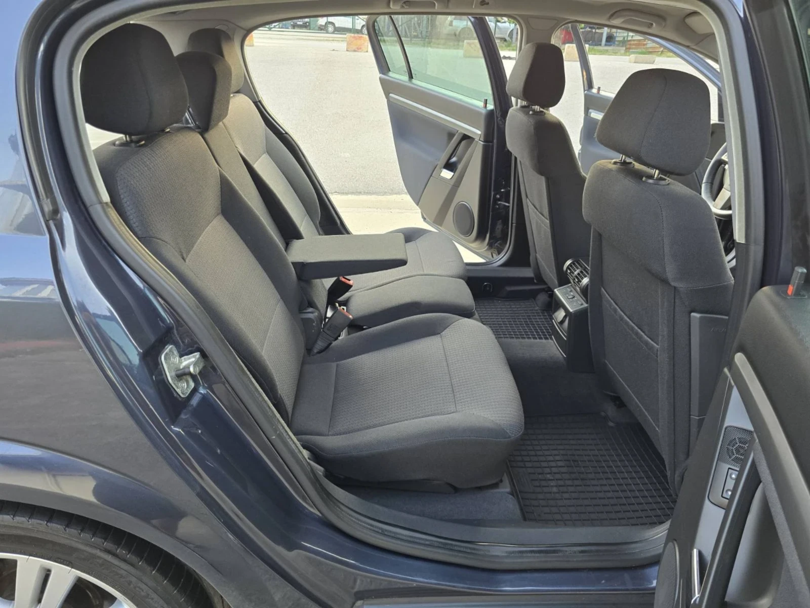 Opel Signum 1.9CDTI 120KC., снимка 11 - Автомобили и джипове - 55140594