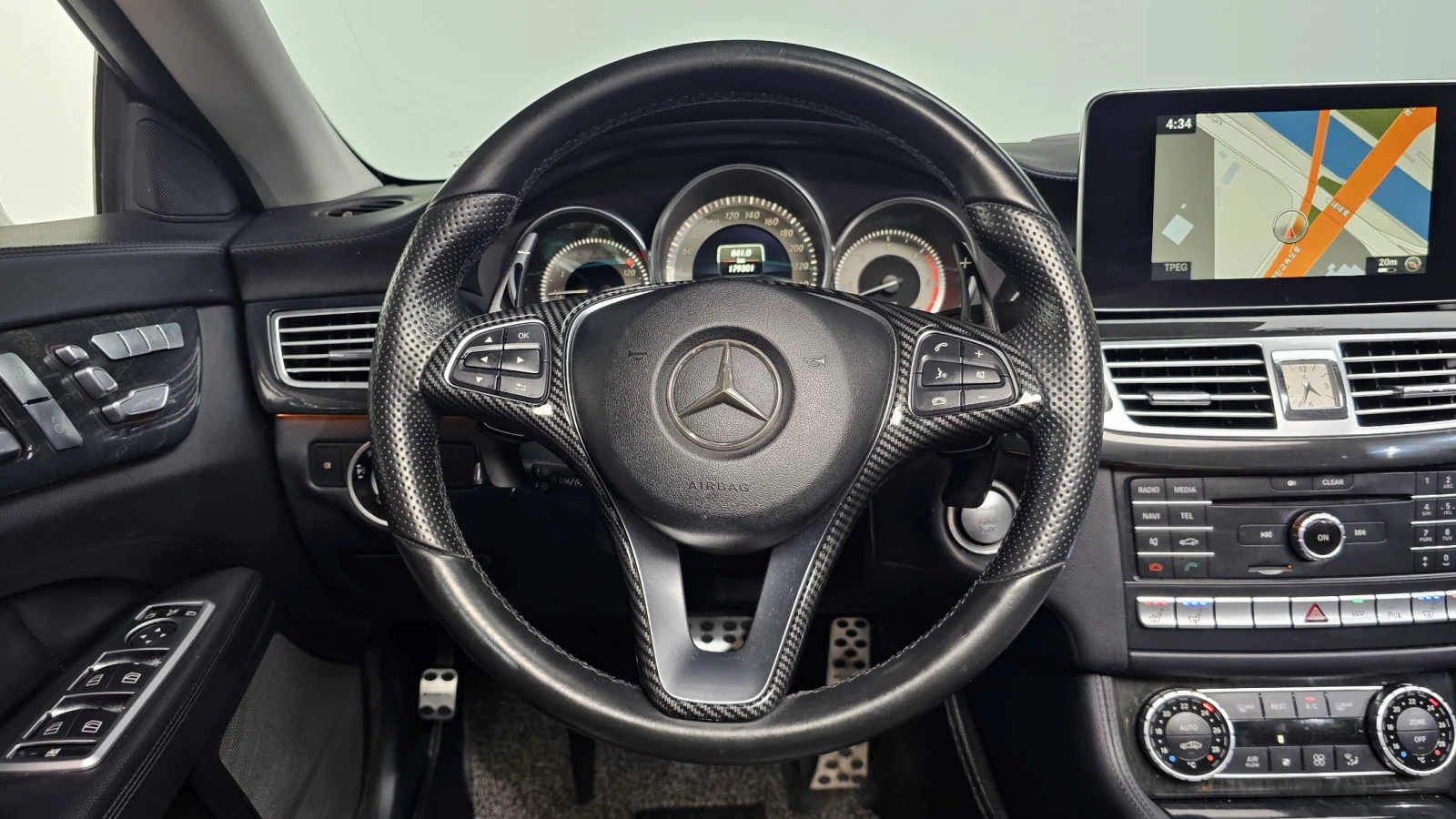 Mercedes-Benz CLS 350, снимка 9 - Автомобили и джипове - 55417268