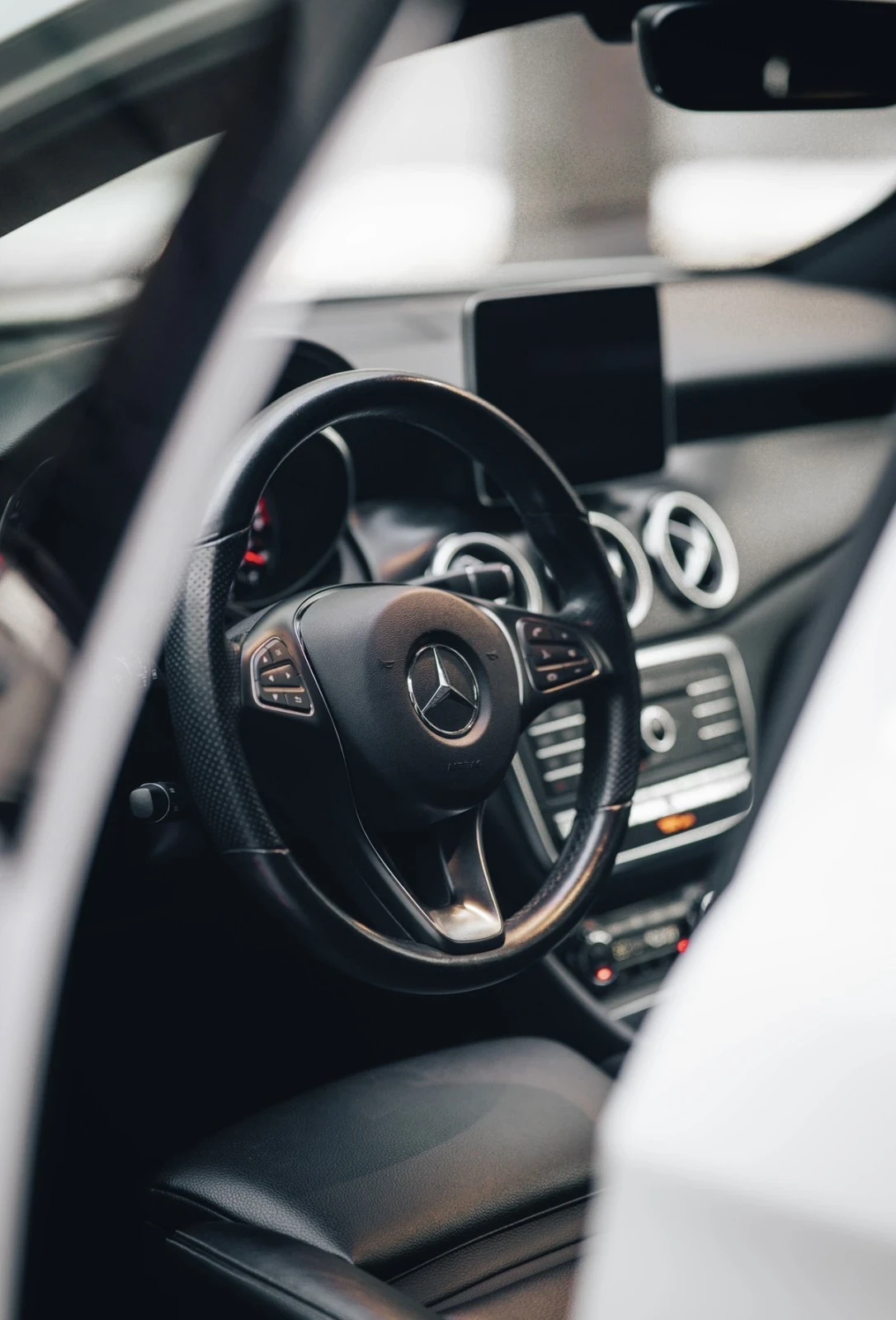 Mercedes-Benz GLA 250, снимка 10 - Автомобили и джипове - 55564028