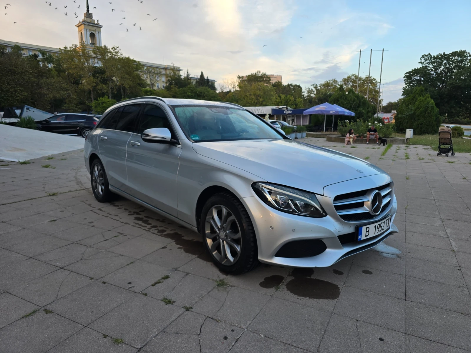 Mercedes-Benz C 220 4 MATIC, снимка 3 - Автомобили и джипове - 55962354