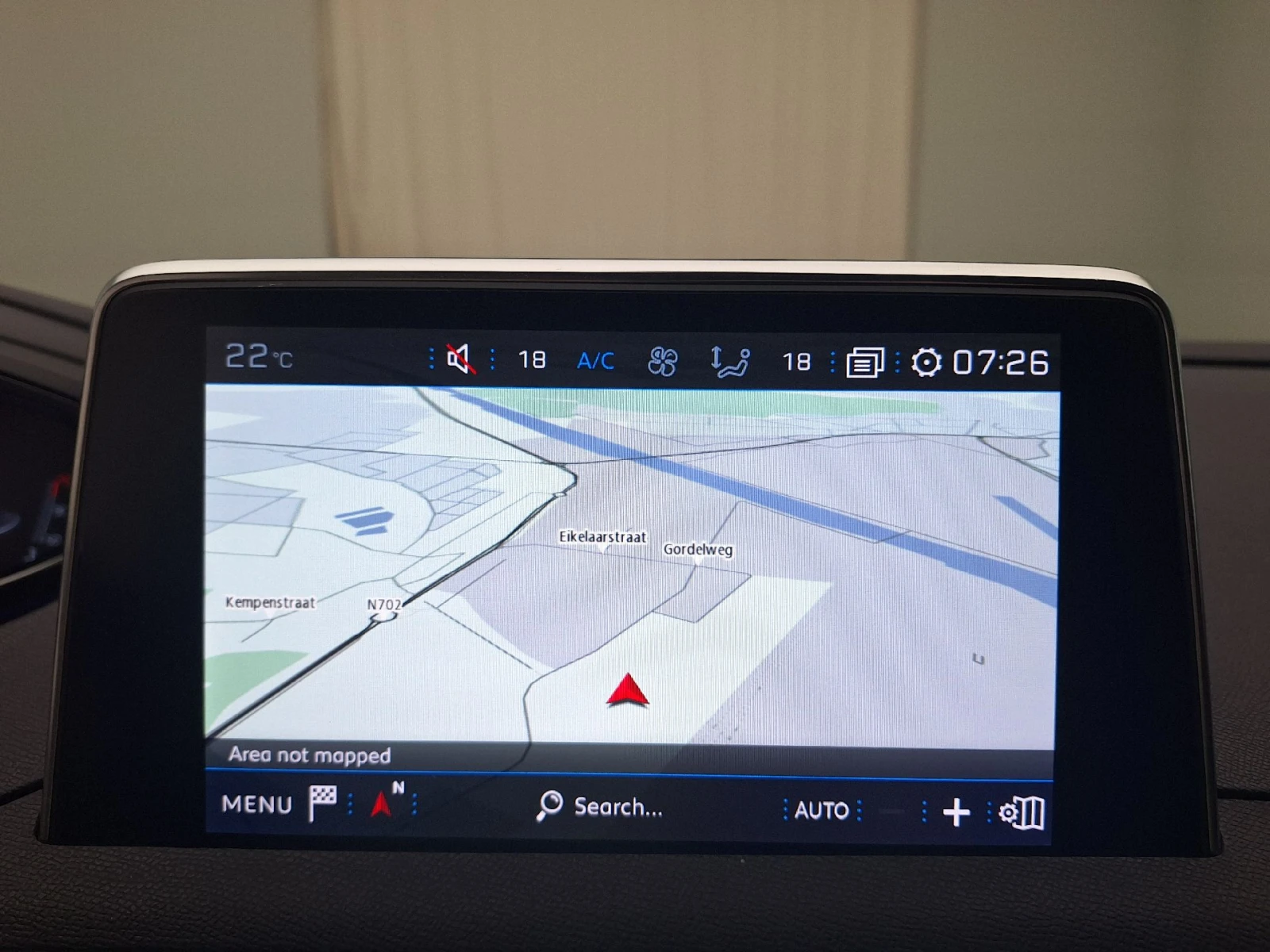 Peugeot 5008 1.5BHDi Allure Panorama Navi, снимка 11 - Автомобили и джипове - 56124241