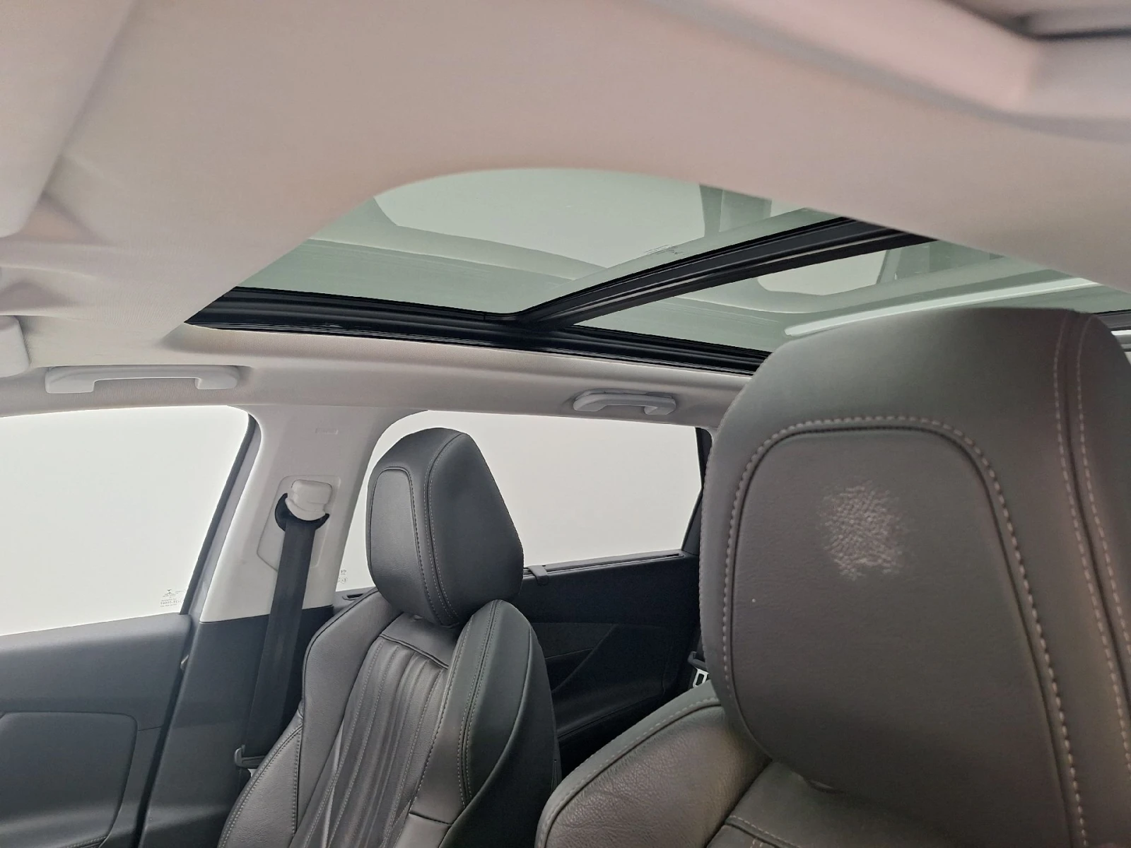 Peugeot 5008 1.5BHDi Allure Panorama Navi, снимка 16 - Автомобили и джипове - 56124241