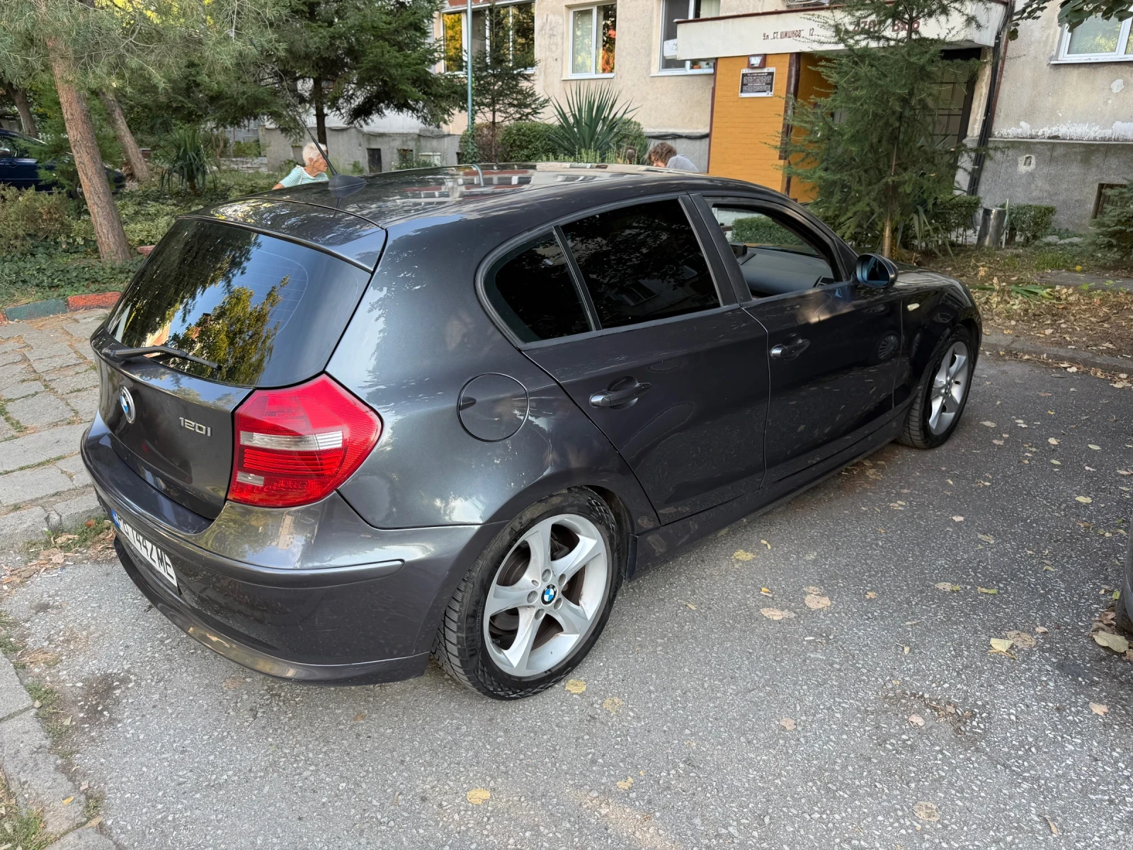 BMW 120 2.0, снимка 2 - Автомобили и джипове - 56155442