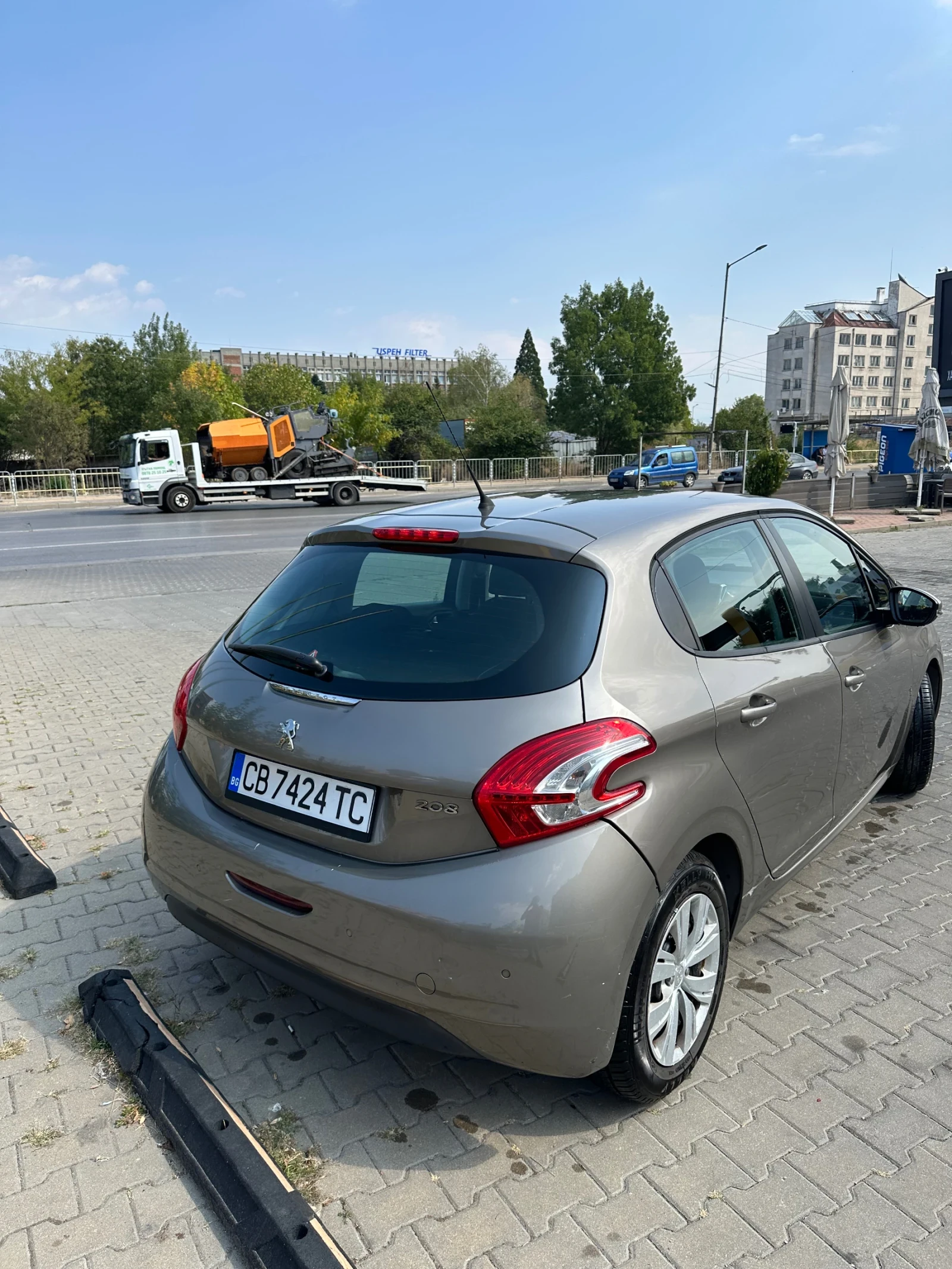 Peugeot 208, снимка 5 - Автомобили и джипове - 56183857