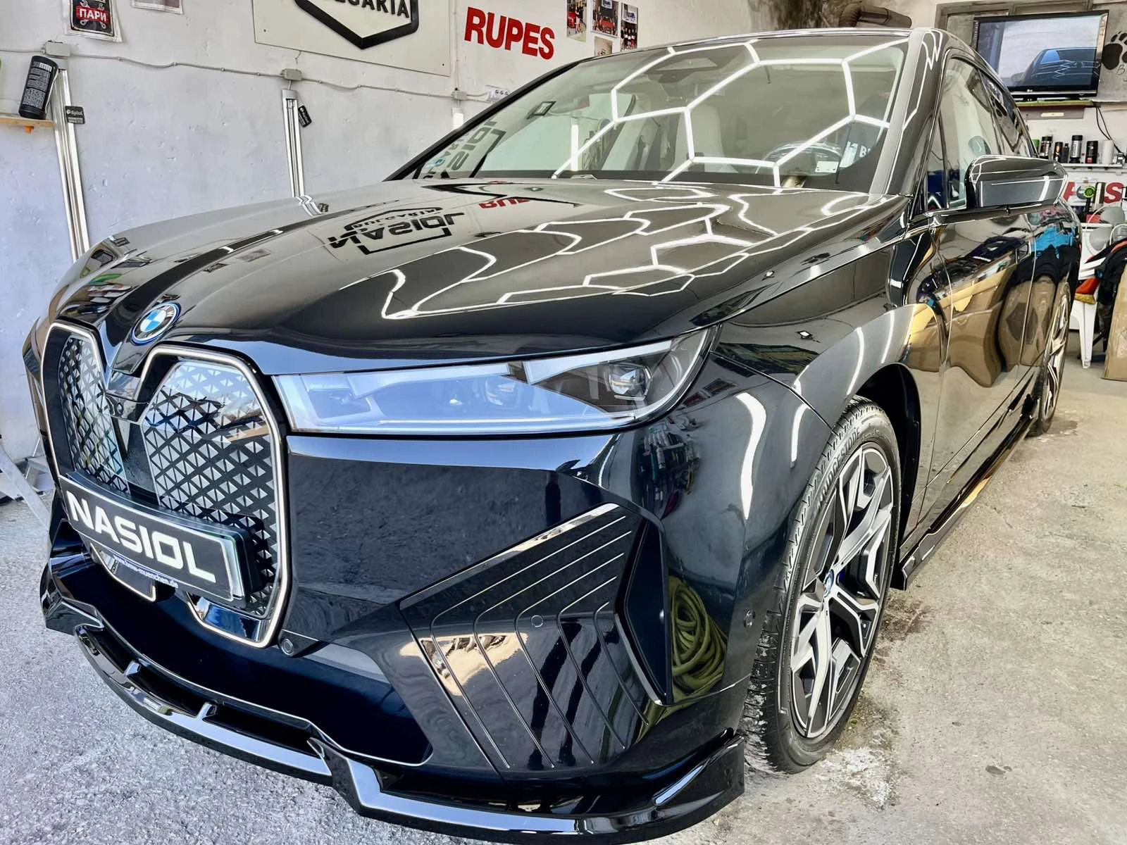 BMW iX IX 50, снимка 8 - Автомобили и джипове - 56720861