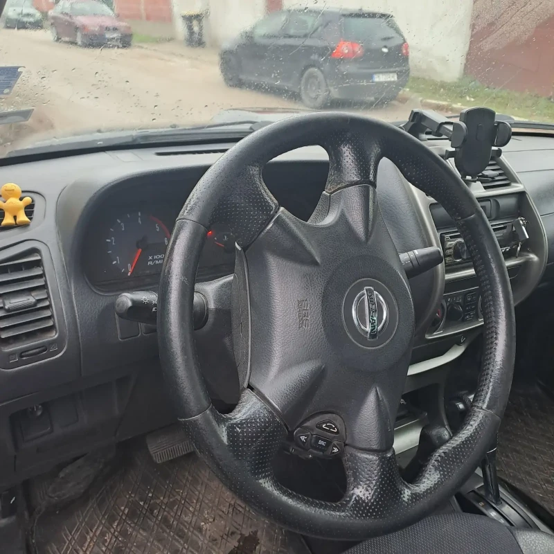 Nissan Terrano, снимка 11 - Автомобили и джипове - 52333423