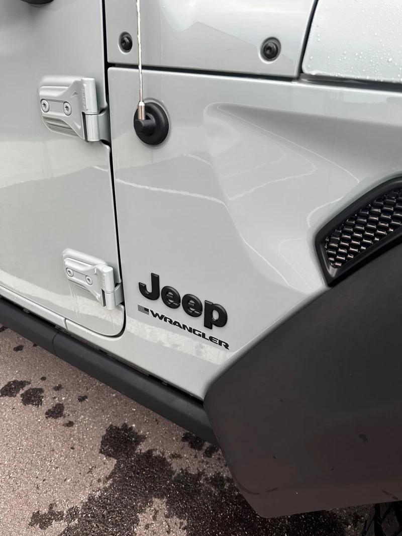 Jeep Wrangler Jeep Wrangler 2023г. 12 000км , снимка 8 - Автомобили и джипове - 52448189