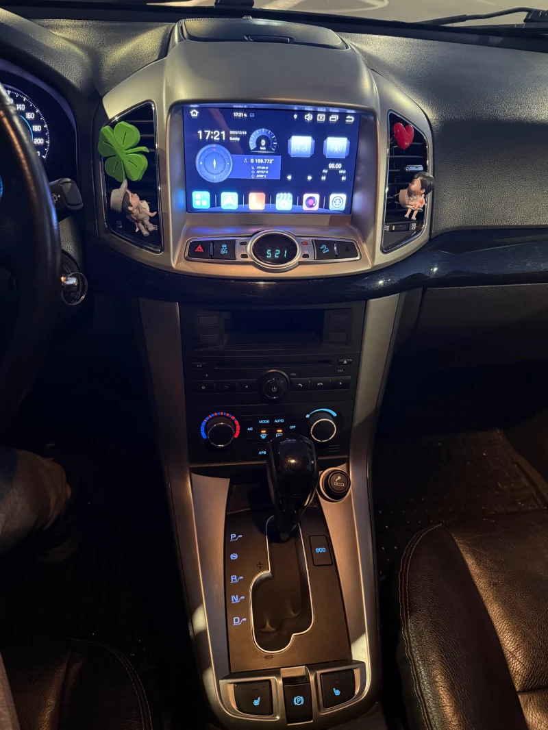 Chevrolet Captiva 2.2 VCDi 16V (184 кс) AWD, снимка 12 - Автомобили и джипове - 52793821