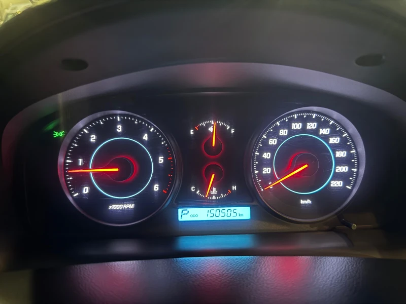 Chevrolet Captiva 2.2 VCDi 16V (184 кс) AWD, снимка 13 - Автомобили и джипове - 52793821