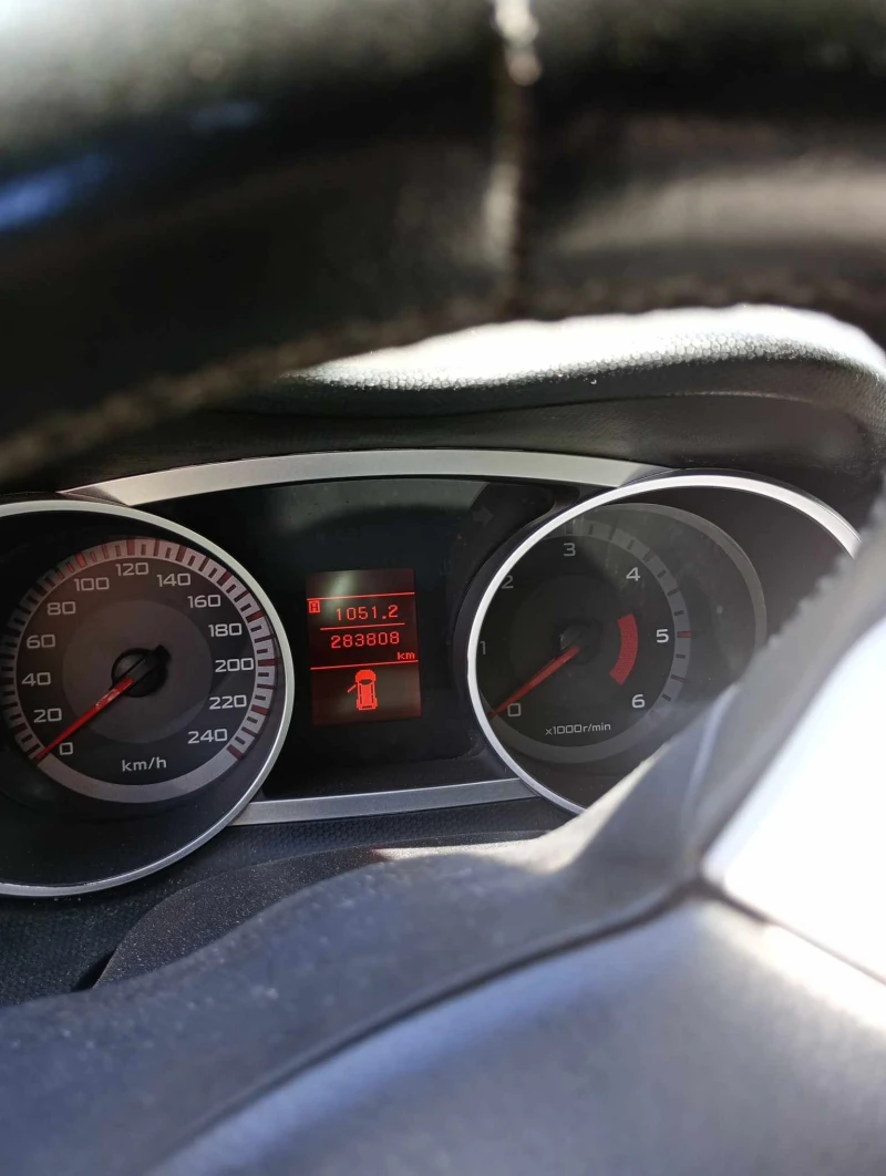 Peugeot 4007 2.2, снимка 10 - Автомобили и джипове - 52797087