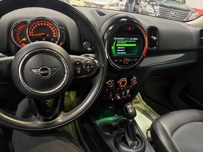 Mini Countryman * Cooper * CARFAX * ЦЕНА ДО БГ, снимка 9 - Автомобили и джипове - 52906197