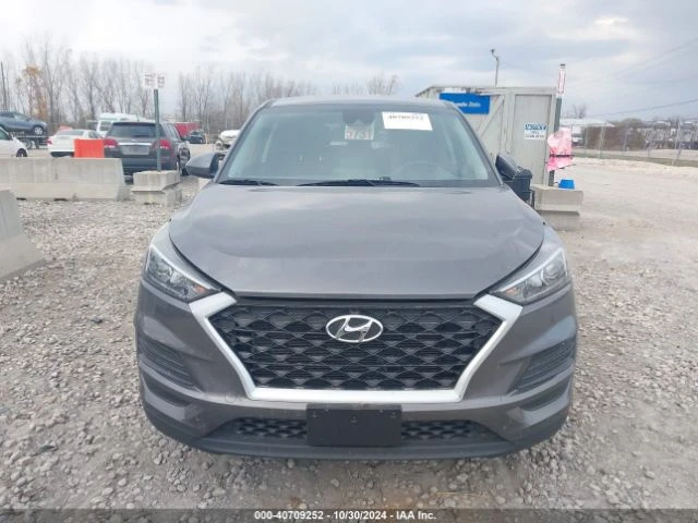 Hyundai Tucson SE FWD, снимка 5 - Автомобили и джипове - 48141157