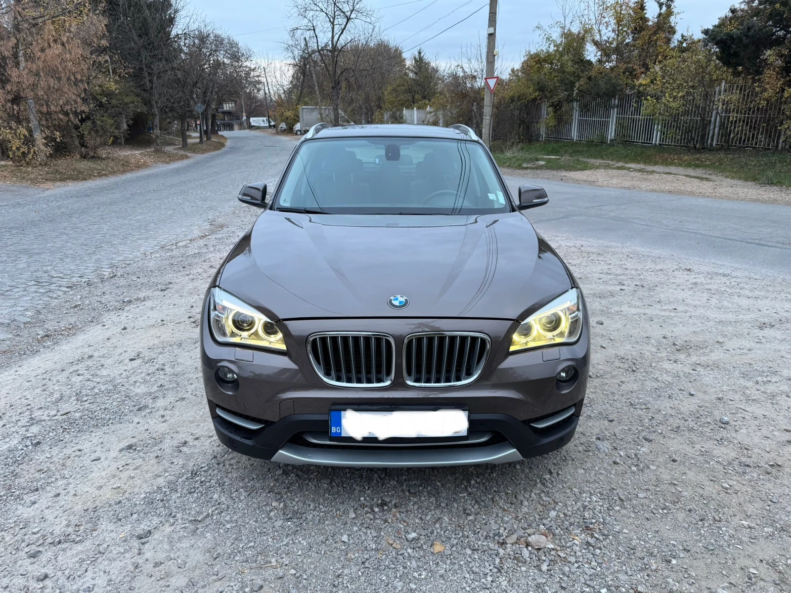 BMW X1 2.0d xDrive 181к.с. Фейслифт - изображение 4