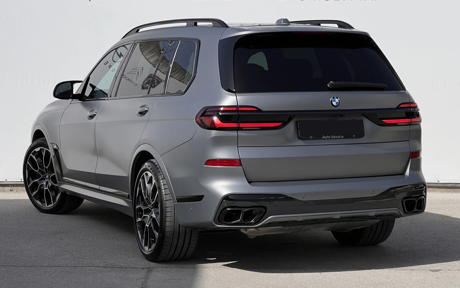 BMW X7 M60i xDrive - изображение 4