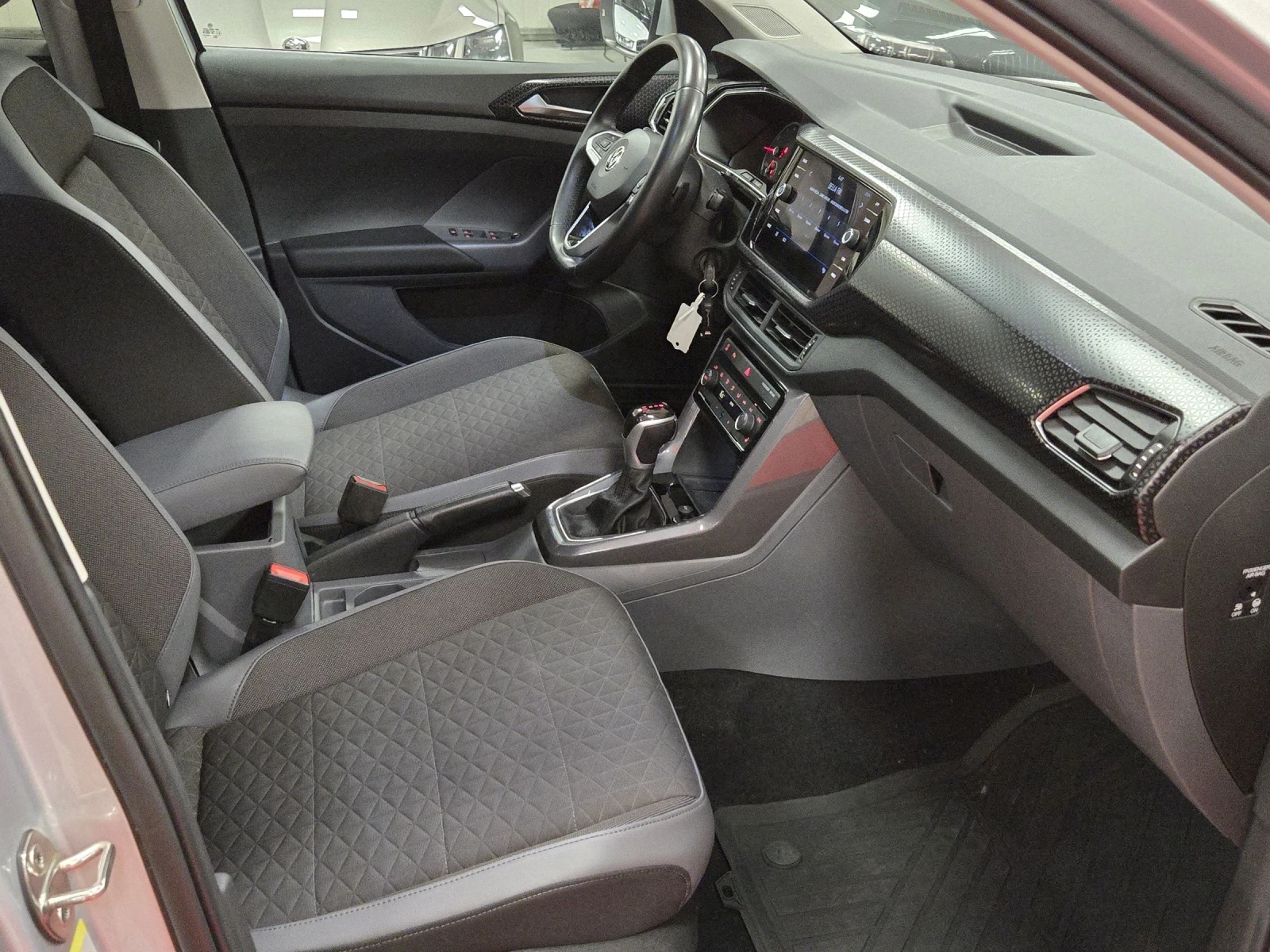 VW T-Cross TSI / DSG / LED / Camera | Mobile.bg — изображение 12