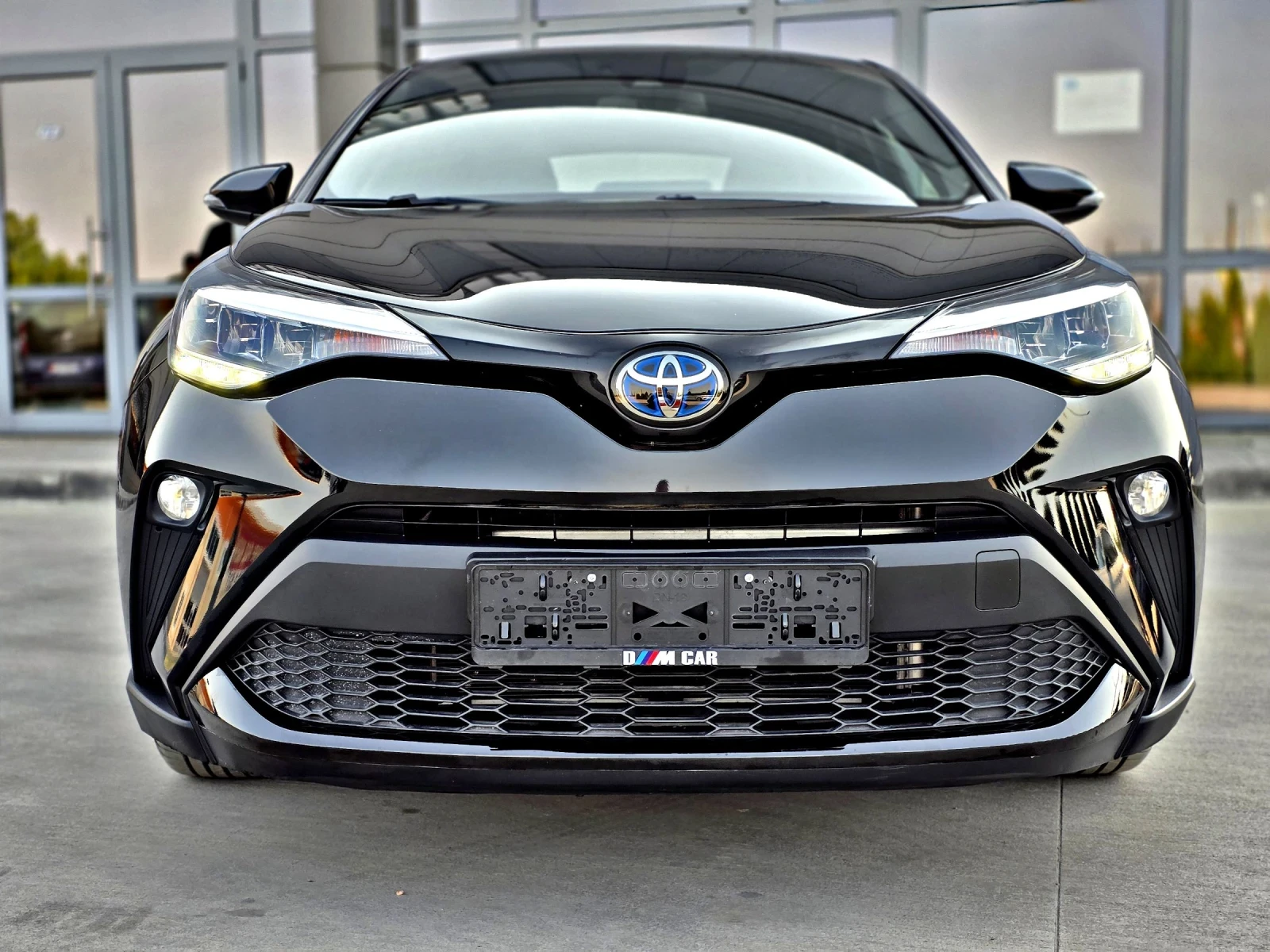 Toyota C-HR 1.8h Active e-cvt EURO 6D - изображение 2