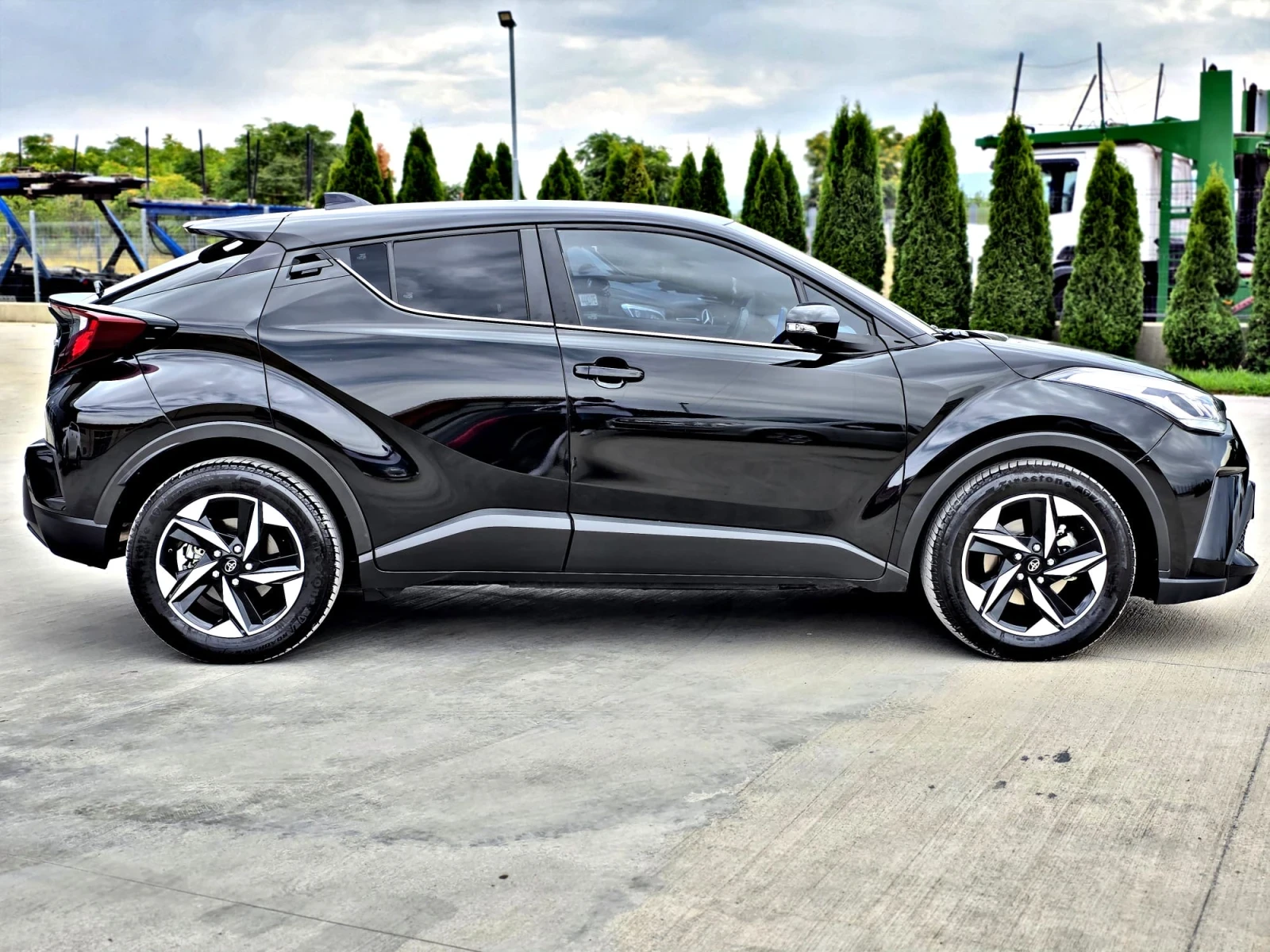 Toyota C-HR 1.8h Active e-cvt EURO 6D ГАРАНЦИЯ!!!! - изображение 7