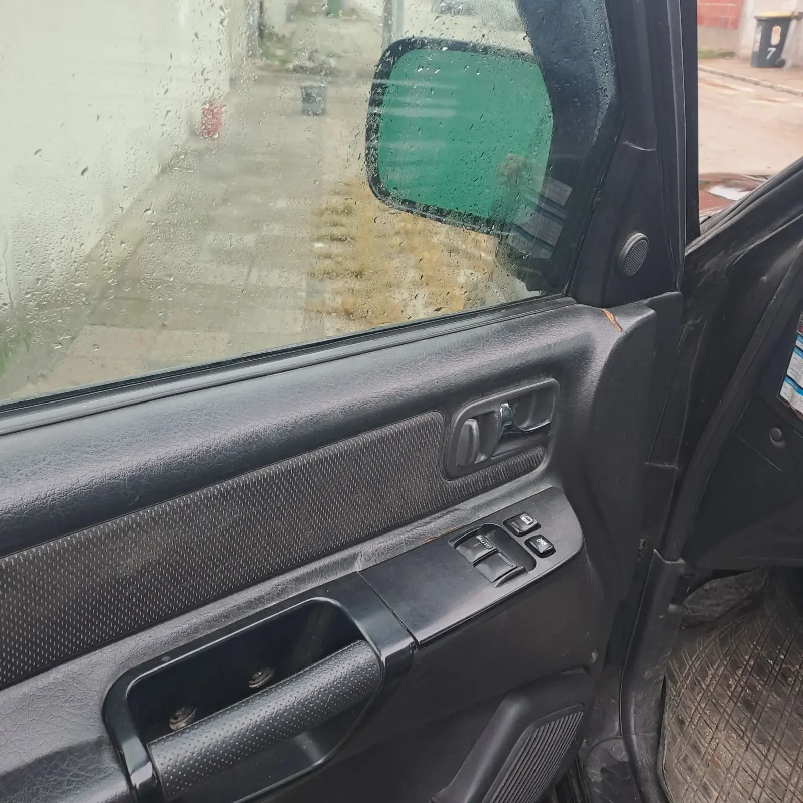 Nissan Terrano | Mobile.bg   14