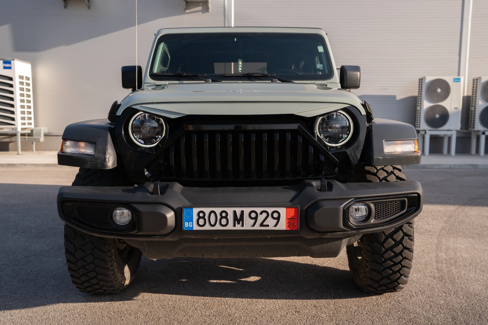 Jeep Wrangler Jeep Wrangler 2024г. 17 000км , снимка 3 - Автомобили и джипове - 53725681